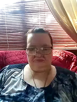 Snapshot of Bayou_Woman68 chatting on September 16, 4:48 pm Bayou Woman68 online show from September 16, 4:48 pm