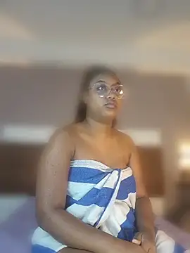 Adelehottman online show from April 25, 3:09 pm