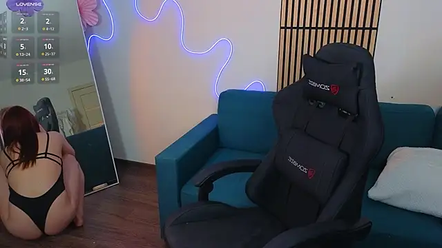 Aisha Riley online show from April 26, 4:59 pm