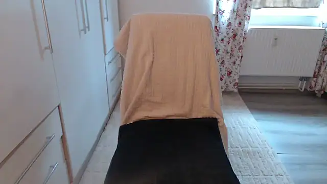 Davinja online show from September 21, 12:15 pm