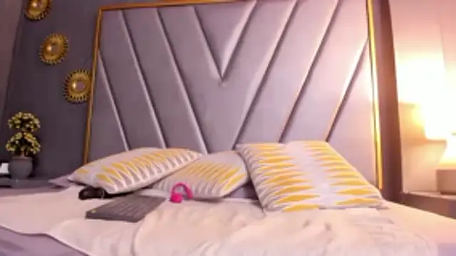 BrendaAdams  online show from December 16, 10:43 am