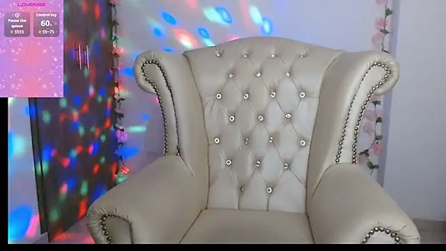 Isabelhot1 online show from April 21, 7:43 pm