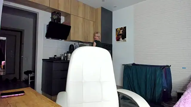  Alice Kitty online show from December 3, 9:11 am