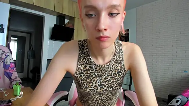  Alice Kitty online show from April 28, 1:26 pm