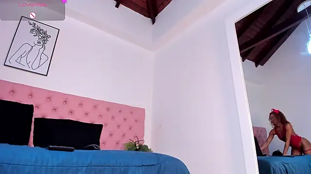 Paytonferrara online show from November 1, 4:16 am