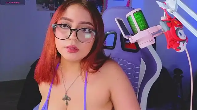 AnngelaSkye online show from March 1, 5:40 am