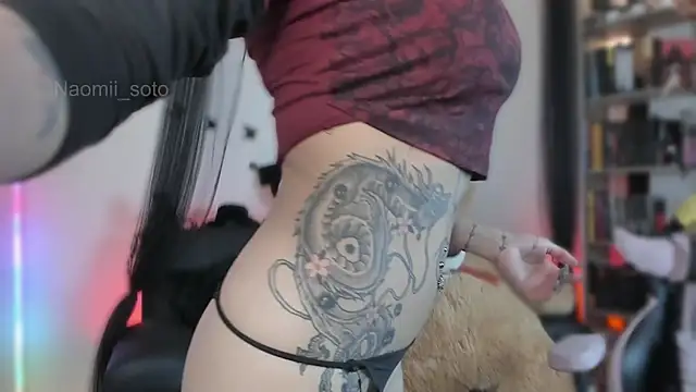 Naomii Soto online show from April 21, 12:25 am