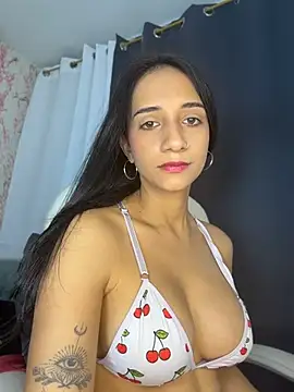 UrNewFantasy online show from June 19, 3:26 pm