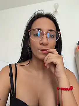 UrNewFantasy online show from July 2, 4:24 pm