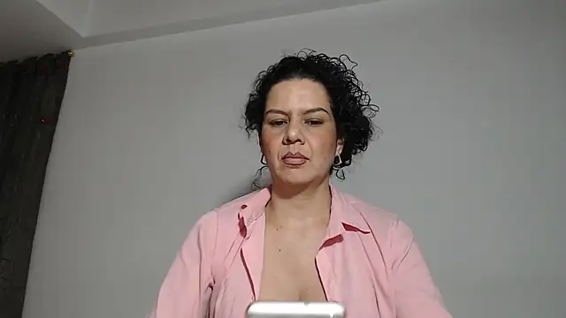 Sharickleon11 online show from September 16, 12:40 am