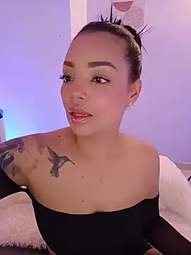 Sara LipsX online show from April 21, 2:51 am