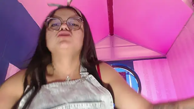 vitoria23  online show from July 6, 2:44 pm