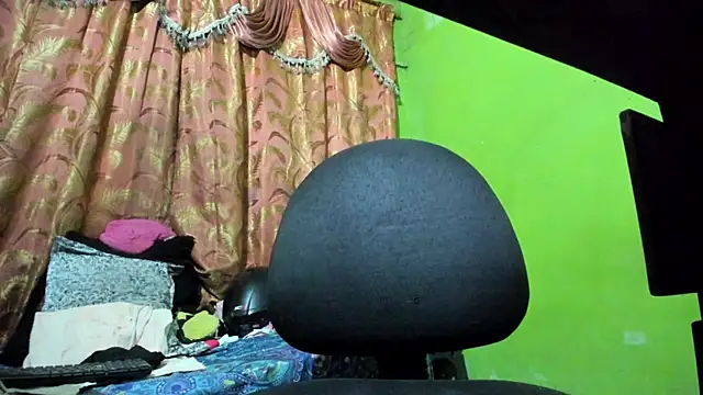 Snapshot of Brenda_Smith69 chatting on October 1, 3:33 am Brenda Smith69 online show from October 1, 3:33 am