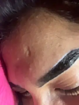 LinnaGardenia online show from April 18, 8:53 pm