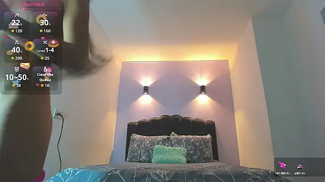Snapshot of Sofia_Clauss_ chatting on October 10, 6:51 am Sofia Clauss online show from October 10, 6:51 am