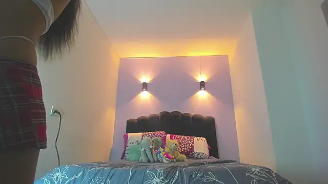 Snapshot of Sofia_Clauss_ chatting on September 25, 5:17 am Sofia Clauss online show from September 25, 5:17 am