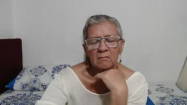 candy mature  online show from April 21, 9:27 am