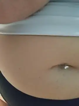 AvaLloyd online show from November 17, 4:46 am