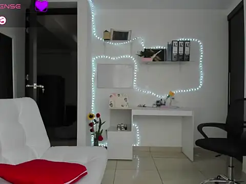 susana monroy online show from April 13, 7:25 pm