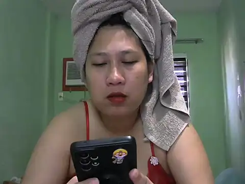 sweetsexysmile online show from April 27, 2:30 am