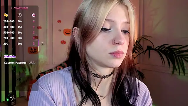 arielabradberry online show from November 2, 4:21 pm