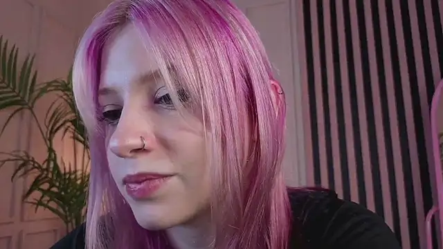 arielabradberry online show from July 2, 2:12 pm