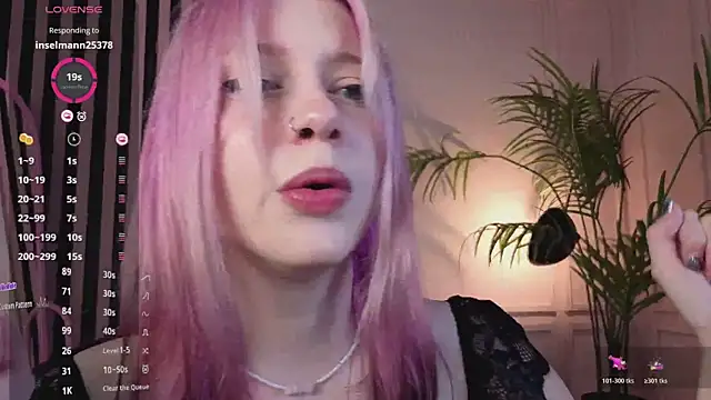 arielabradberry online show from July 5, 1:17 pm