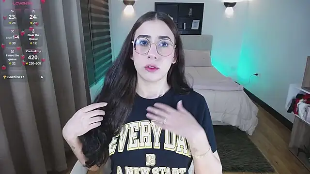 Imkitty-Horny online show from October 18, 3:42 am