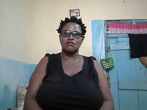 sexy bigboobss online show from April 24, 4:10 pm