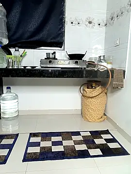 Selina 6 online show from October 10, 12:15 am