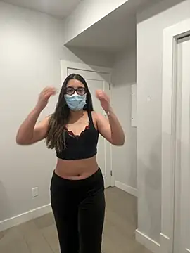 jAsMinE678 online show from April 25, 4:59 am