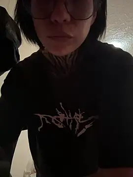 K Intraven0us online show from February 11, 9:16 pm