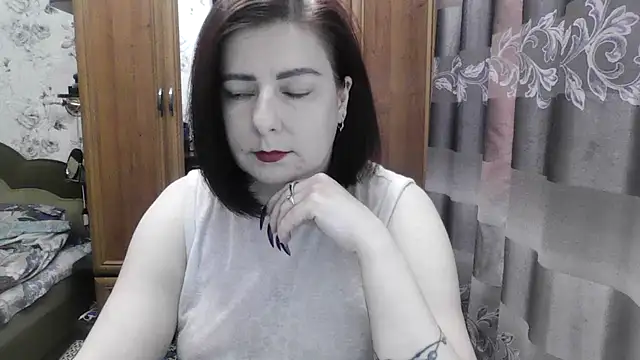 Snapshot of SophieNightAh chatting on September 25, 12:04 pm SophieNightAh online show from September 25, 12:04 pm