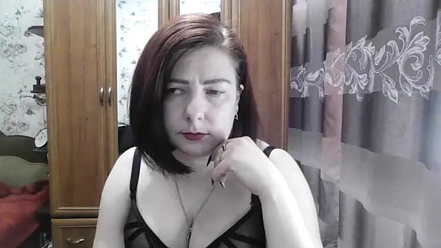 Snapshot of SophieNightAh chatting on September 29, 1:16 pm SophieNightAh online show from September 29, 1:16 pm