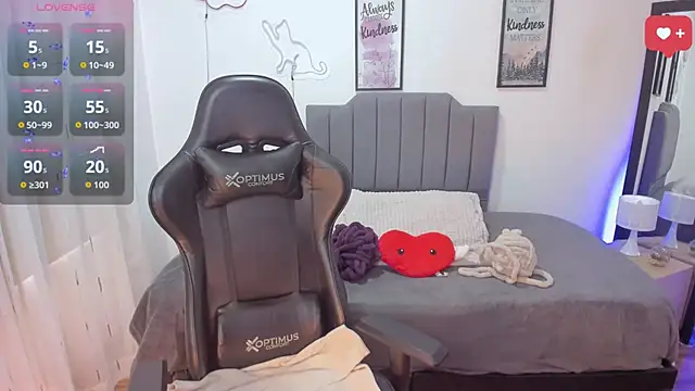 Amy joones online show from November 6, 2:12 pm