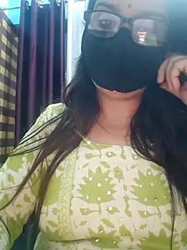 Aishwaryaa 69 online show from October 7, 4:33 pm