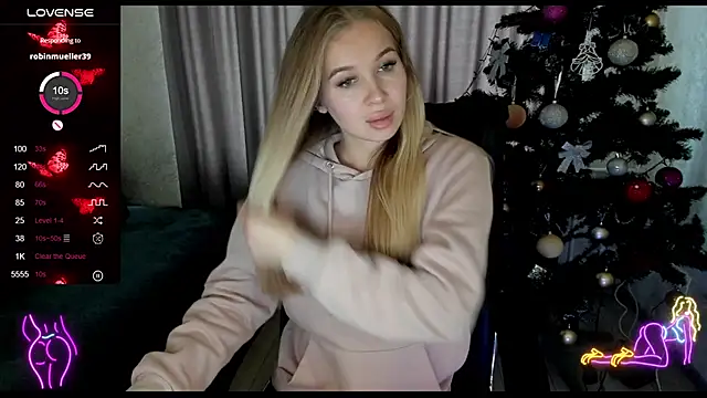  NigoNika online show from December 14, 12:11 pm