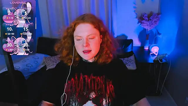 Cassie xKiss online show from November 14, 8:31 pm