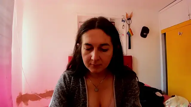 Sweet-Suck69 online show from April 25, 8:39 pm