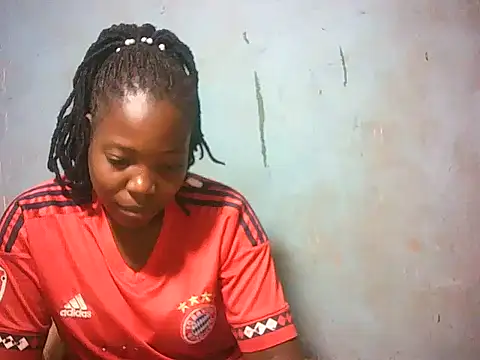 Snapshot of ebony_valleria chatting on September 28, 3:39 pm ebony valleria online show from September 28, 3:39 pm
