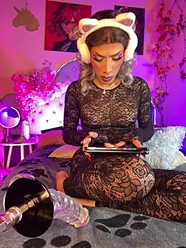 Naugth channel ts online show from April 23, 11:40 pm