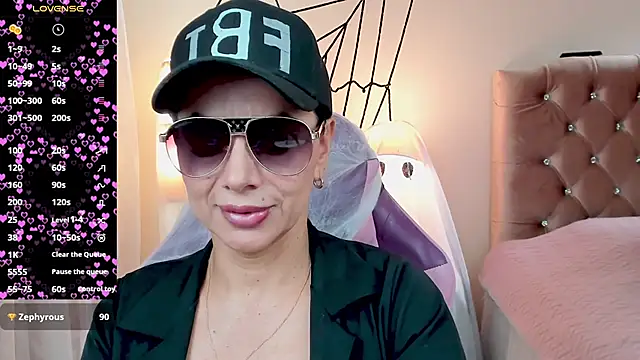 veronika naughty online show from October 31, 2:43 pm