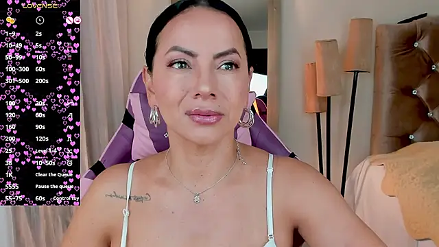 Snapshot of veronika_naughty chatting on September 30, 2:12 pm veronika naughty online show from September 30, 2:12 pm