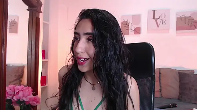Snapshot of madisex_s chatting on September 19, 1:54 pm madisex s online show from September 19, 1:54 pm