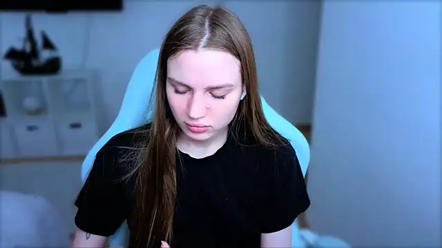 StellaLawless online show from March 21, 11:04 am