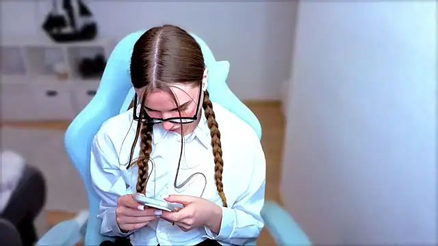 StellaLawless online show from November 2, 7:17 pm