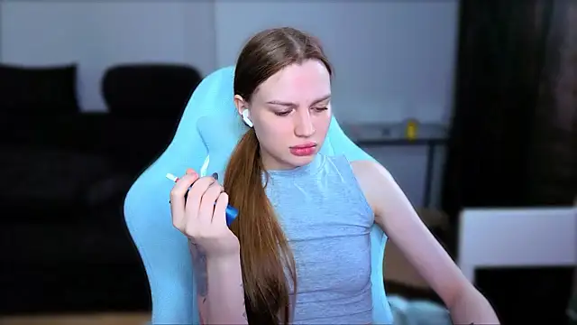 StellaLawless online show from April 22, 5:37 am