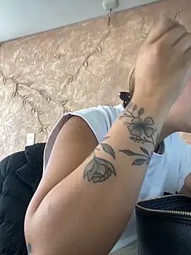 Miabonnett  online show from September 16, 12:24 pm