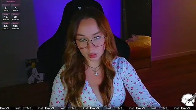 Emili1- online show from July 9, 11:56 am