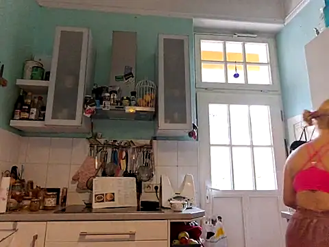 FrauleinSchmitt online show from October 17, 8:17 am